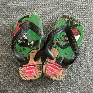 Havaianas Kids flip flops, size 7/8
